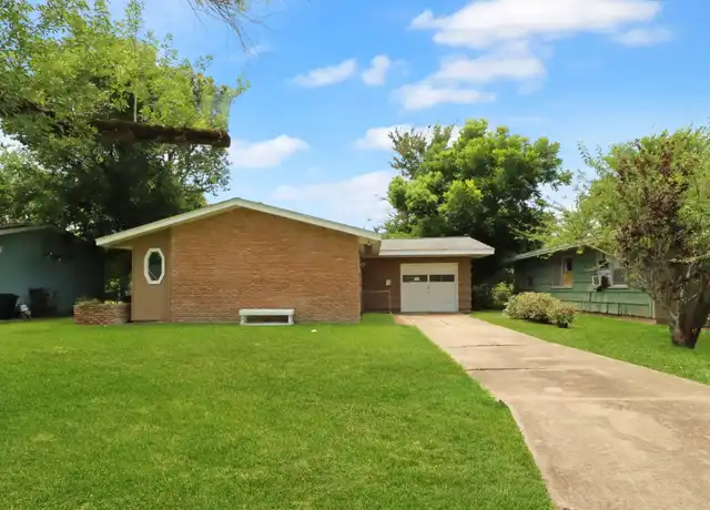 Property at 205 Highland Dr, Hitchcock, TX, 77563, 3 beds, 1 bath, [object Object]