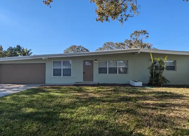 Property at 326 Shady Ln, Port Saint Lucie, FL, 34952, 3 beds, 2 baths, [object Object]