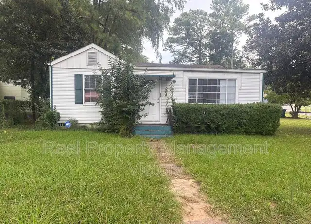 Property at 205 Pinewood Ave, Birmingham, AL, 35228, 3 beds, 2 baths, [object Object]