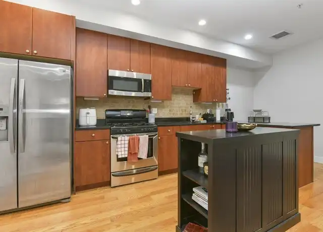 Property at 327 W Broadway Unit 1, South Boston, MA, 02127, 2 beds, 2 baths, [object Object]