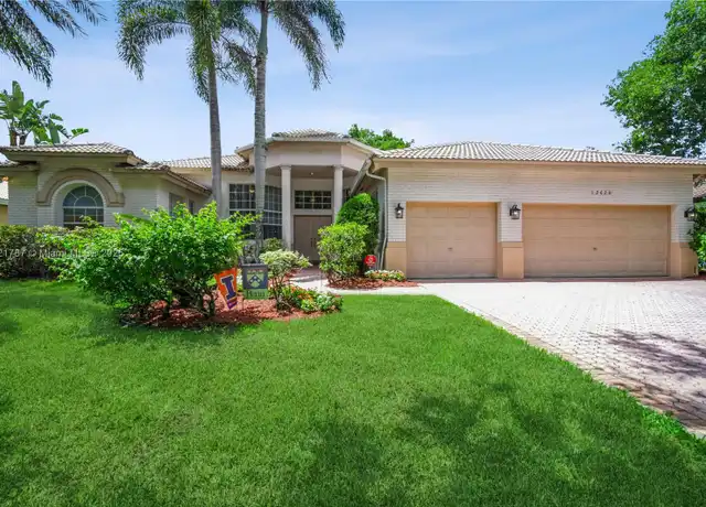 Property at 12620 Countryside Ter, Cooper City, FL, 33330, 5 beds, 3.5 baths, [object Object]