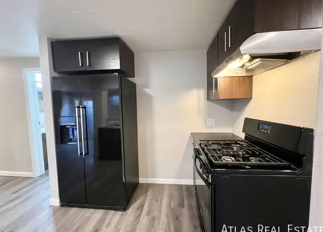 Property at 406 S 10th St Unit 1, Colorado Springs, CO, 80905, 3 beds, 1 bath, [object Object]