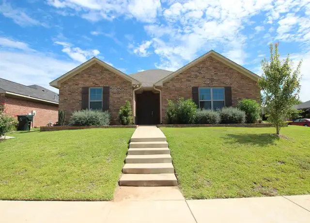 Property at 2532 Meadowglen Ct, Tyler, TX, 75707, 3 beds, 2 baths, [object Object]