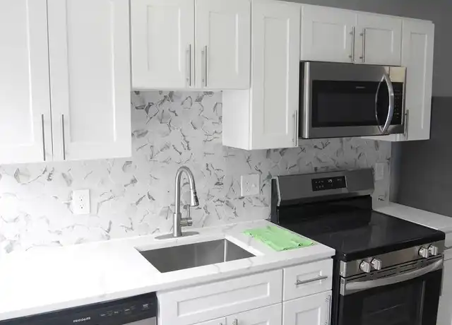 Property at 325 S Marlyn Ave Unit 1128SMA- 329-B, Essex, MD, 21221, 1 bed, 1 bath, [object Object]