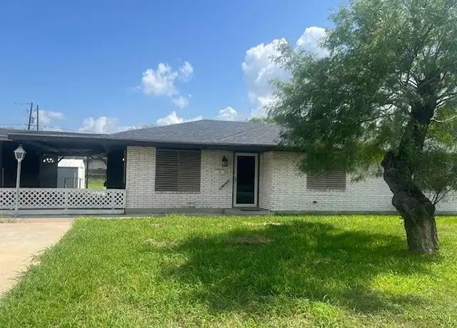 Property at 404 W A Ave, Kingsville, TX, 78363, 3 beds, 1.5 baths, [object Object]