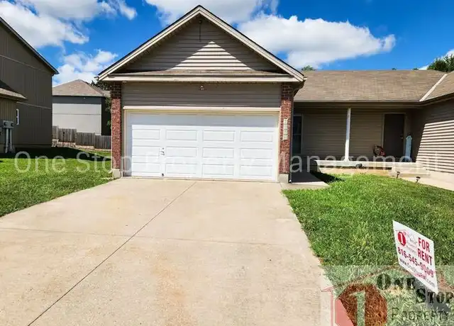 Property at 1916 S Arrowhead Ct, Independence, MO, 64057, 3 beds, 2.5 baths, [object Object]