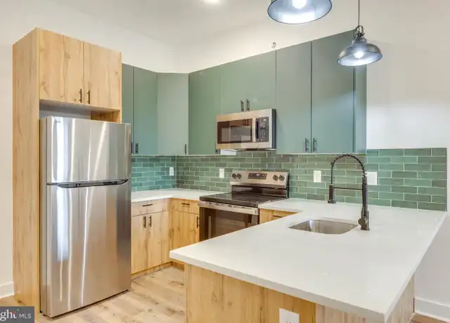 Property at 2346 N 6th St Unit 3, Philadelphia, PA, 19133, 2 beds, 2 baths, [object Object]
