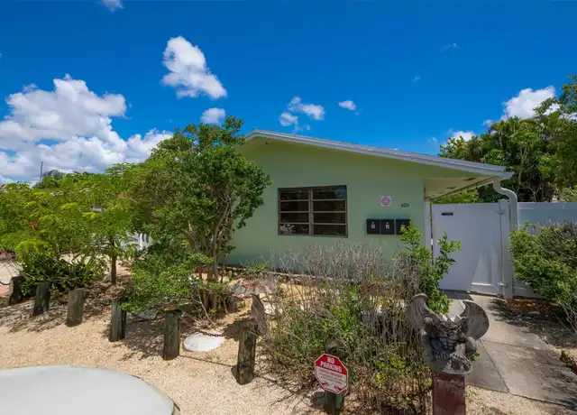 Property at 805 NE 40th St Unit 1, Oakland Park, FL, 33334, 1 bed, 1 bath, [object Object]