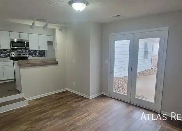 Property at 519 S 81 St, Kansas City, KS, 66111, 2 beds, 1 bath, [object Object]