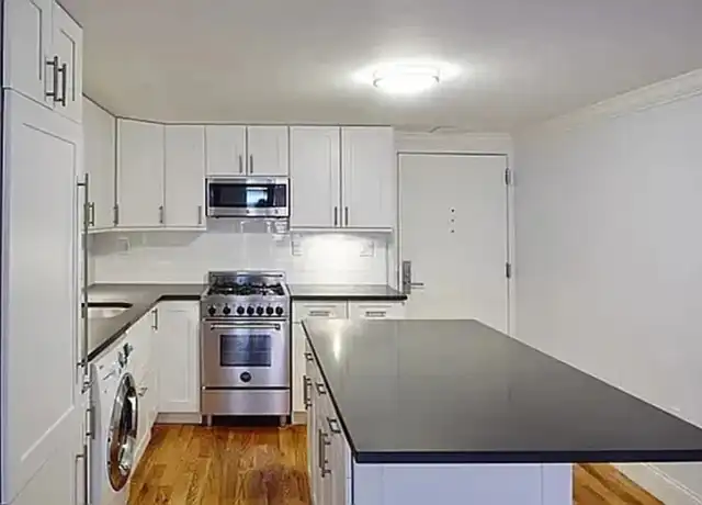 Property at 220 E 22nd St Unit 02R, New York, NY, 10010, 2 beds, 2 baths, [object Object]