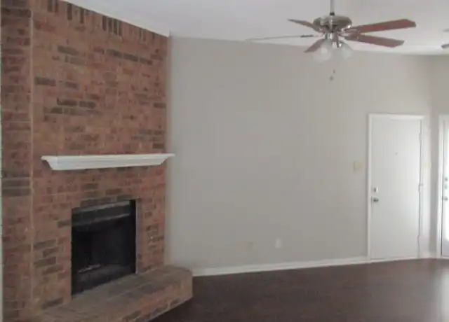 Property at 605 Mack Dr, Denton, TX, 76209, 3 beds, 2 baths, [object Object]