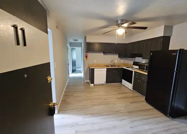 Property at 400 S Parkway Dr, Bloomington, IN, 47403, 2 beds, 1 bath, [object Object]