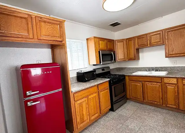 Property at 516 Cypress Ave, Pasadena, CA, 91103, 1 bed, 1 bath, [object Object]