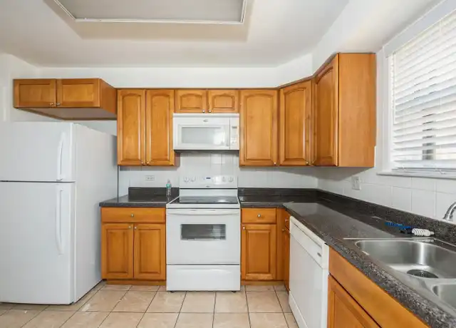 Property at 8644 Skokie Blvd Unit 306, Skokie, IL, 60077, 2 beds, 2 baths, [object Object]