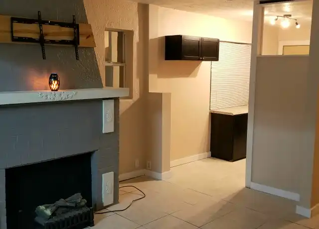 Property at 510 E Strawbridge Ave, Melbourne, FL, 32901, 2 beds, 1 bath, [object Object]