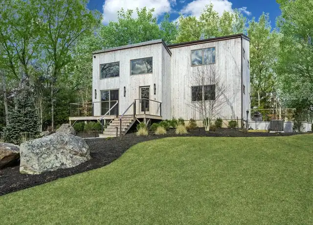Property at 16 Oyster Pond Ln, East Hampton, NY, 11937, 3 beds, 3 baths, [object Object]