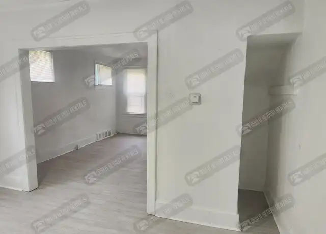 Property at 9839 Woodside St Unit 4, Detroit, MI, 48204, 2 beds, 1 bath, [object Object]