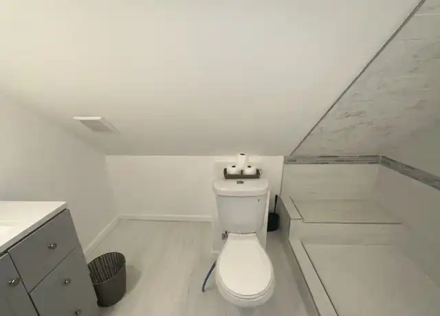 Property at 168 Bond St Unit 3, Bridgeport, CT, 06610, 0 beds, 1 bath, [object Object]
