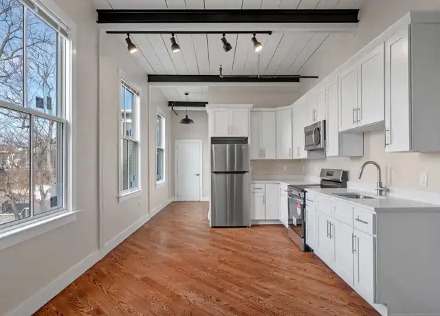 Property at 34 Tremaine St Unit 17, Leominster, MA, 01453, 1 bed, 1 bath, [object Object]