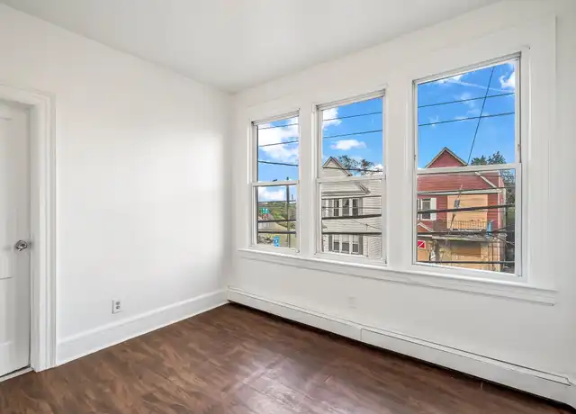 Property at 643 Garfield Ave Unit 2, Jersey City, NJ, 07305, 3 beds, 1 bath, [object Object]