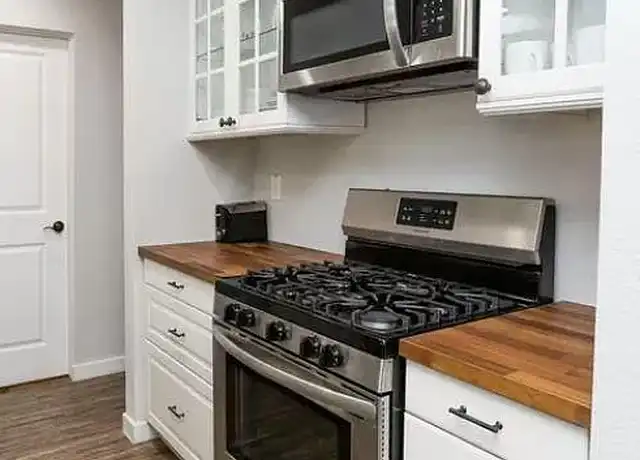 Property at Palmetto Cottages - 1132 E Devonshire Ave, Phoenix, AZ, 85014, 2 beds, 1 bath, [object Object]