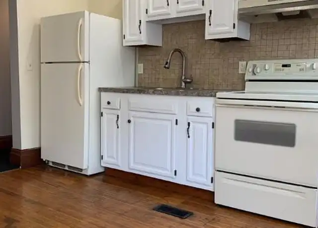 Property at 221 Oxford St Unit 4, Rochester, NY, 14607, 1 bed, 1 bath, [object Object]