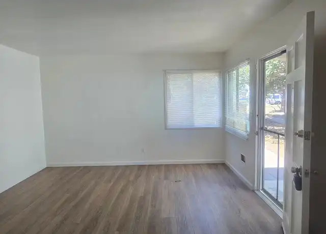 Property at 1533 Chalcedony St Unit 1537, San Diego, CA, 92109, 2 beds, 1 bath, [object Object]