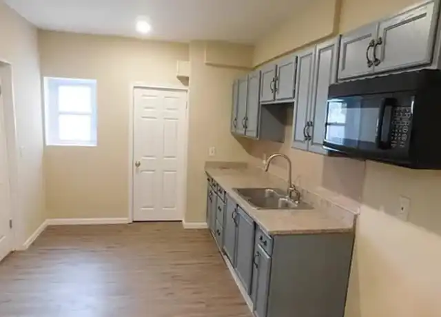 Property at 714 W Berwick St Unit 1, Easton, PA, 18042, 1 bed, 1 bath, [object Object]