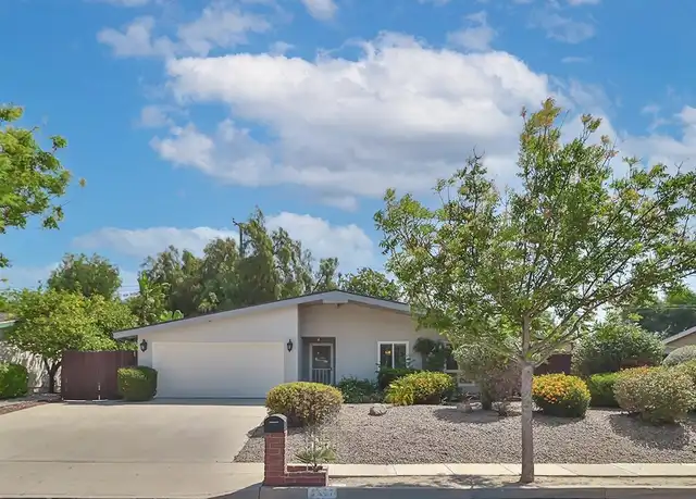 Property at 557 E Gainsborough Rd, Thousand Oaks, CA, 91360, 5 beds, 2 baths, [object Object]