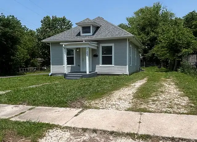 Property at 2123 W Atlantic St, Springfield, MO, 65803, 2 beds, 1 bath, [object Object]