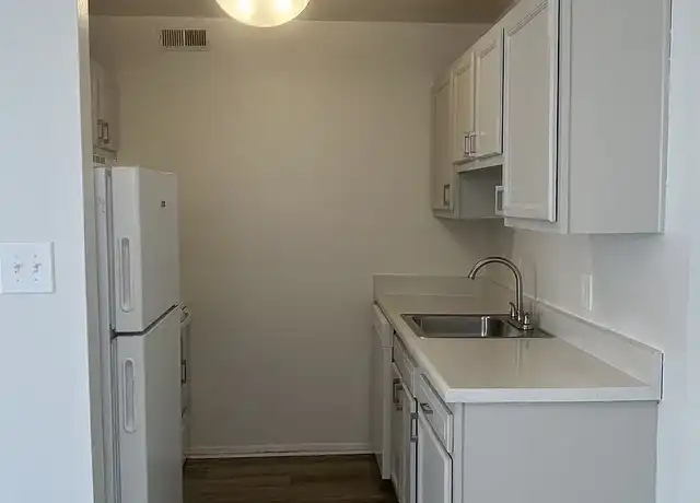 Property at Highwater Flats - 17 Middlesex Rd, Newport News, VA, 23606, 1-3 bed, 1-1.5 bath, [object Object]