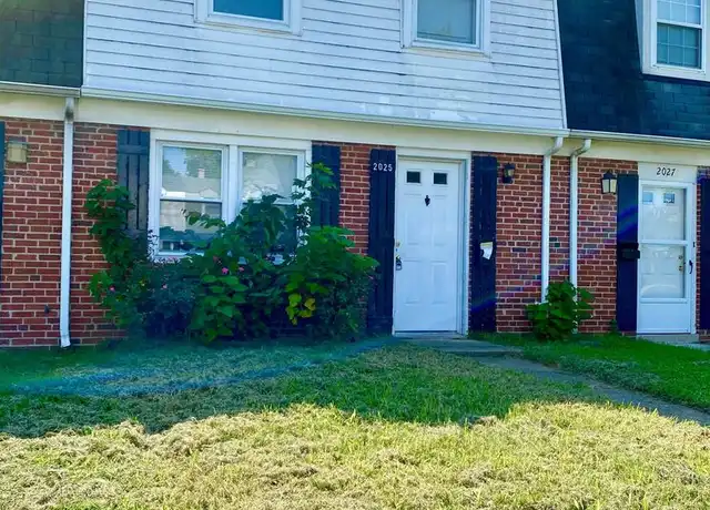 Property at 2025 Dineen Dr, Dundalk, MD, 21222, 3 beds, 1 bath, [object Object]