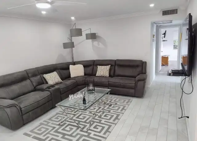 Property at 332 Fanshaw H, Boca Raton, FL, 33434, 2 beds, 1.5 baths, [object Object]