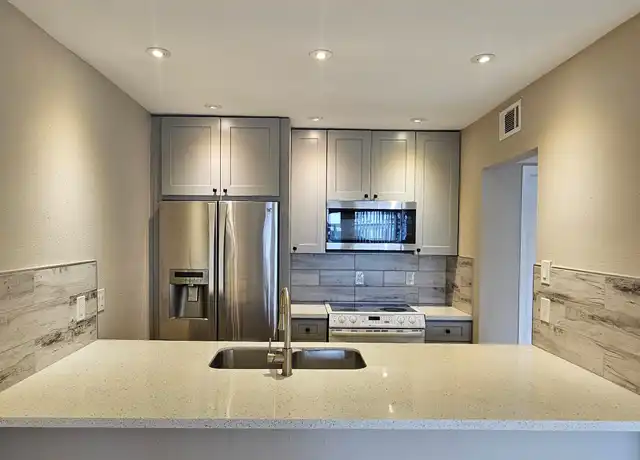Property at 2818 S Bartell Dr #2, Houston, TX, 77054, 1 bed, 1 bath, [object Object]