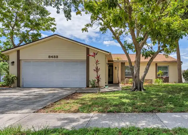 Property at 8433 Somerset Dr, Largo, FL, 33773, 3 beds, 2 baths, [object Object]