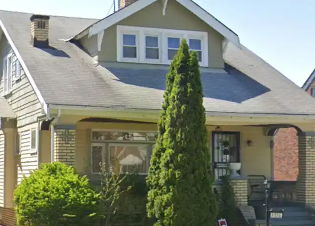 Property at 3996 E 154th St, Cleveland, OH, 44128, 5 beds, 2.5 baths, [object Object]