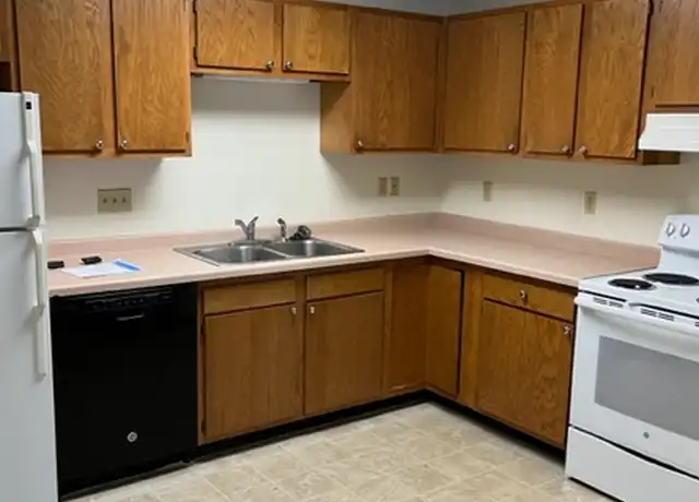 Property at 121 County Road QQ Unit J-38, Waupaca, WI, 54981, 1 bed, 1 bath, [object Object]