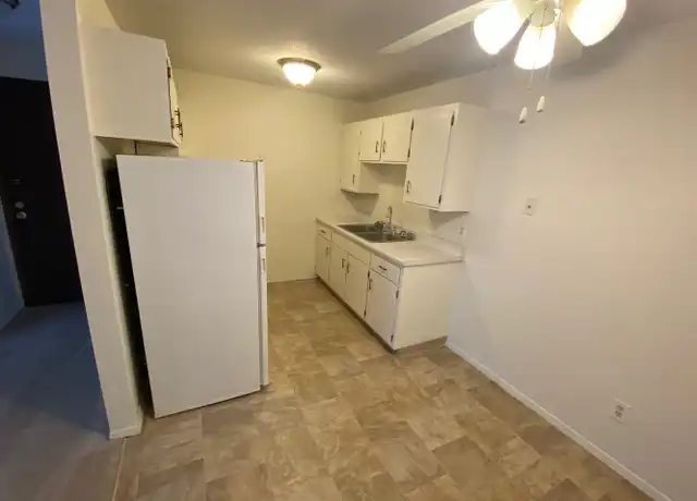 Property at 2440 Dupont Ave S Unit 202, Minneapolis, MN, 55405, 1 bed, 1 bath, [object Object]