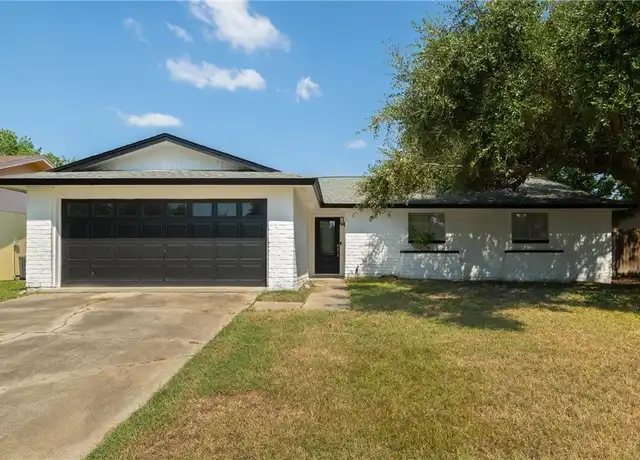 Property at 1021 Espana Dr, Portland, TX, 78374, 3 beds, 2 baths, [object Object]