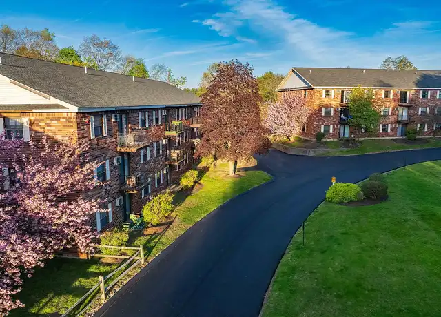Property at Brookstone Manor - 135 Elm St, Milford, NH, 03055, 2 beds, 1 bath, [object Object]