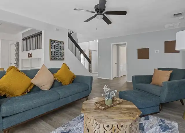 Property at 6522 Magic Oaks Unit 1A, San Antonio, TX, 78239, 6 beds, 2 baths, [object Object]