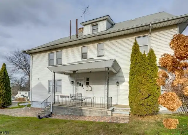 Property at 106 Sadler Rd #2, Bloomfield, NJ, 07003, 3 beds, 1 bath, [object Object]