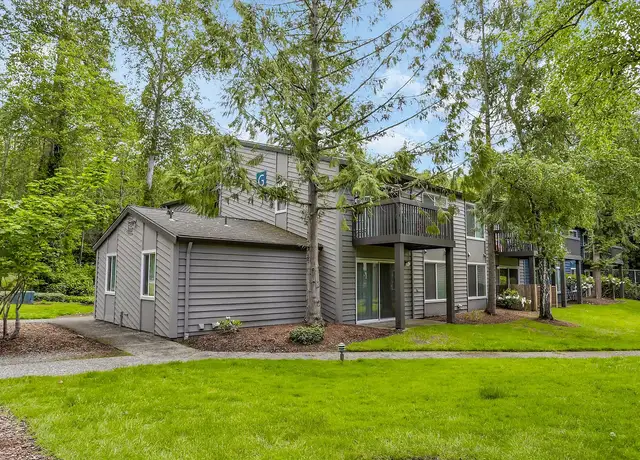 Photo of 1823 S Kent Des Moines Rd, Des Moines, WA 98198