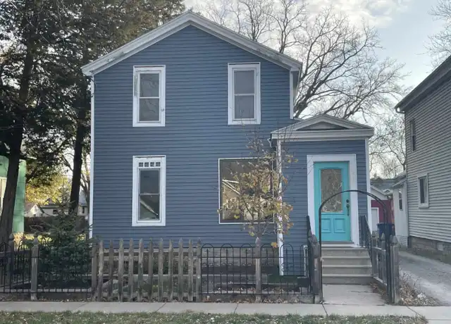 Property at 650 Broad St, Oshkosh, WI, 54901, 3 beds, 1 bath, [object Object]
