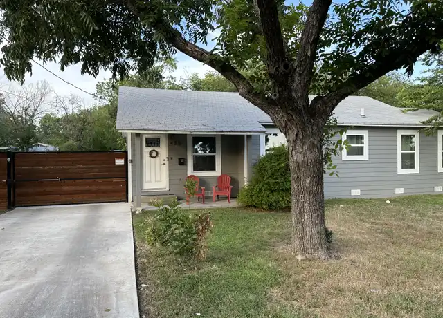 Property at 435 S Union Ave, New Braunfels, TX, 78130, 3 beds, 2 baths, [object Object]