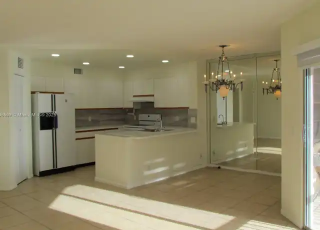 Property at 500 SW 130th Ter Unit A202, Pembroke Pines, FL, 33027, 1 bed, 1 bath, [object Object]