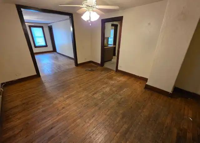 Property at 703 Jones St Unit 703 1/2, Eau Claire, WI, 54701, 2 beds, 1 bath, [object Object]
