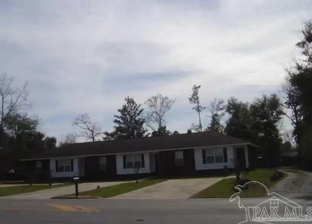 Property at 3031 E Kingsfield Rd, Pensacola, FL, 32514, 2 beds, 1 bath, [object Object]