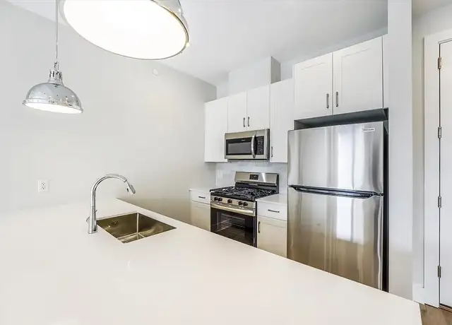 Photo of 667-665 Grand St, Jersey City, NJ 07304