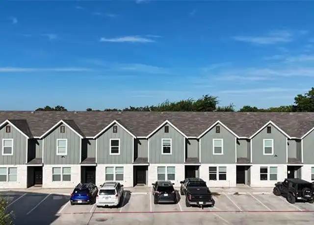 Property at 402 Garrett Ct, Stephenville, TX, 76401, 3 beds, 3 baths, [object Object]